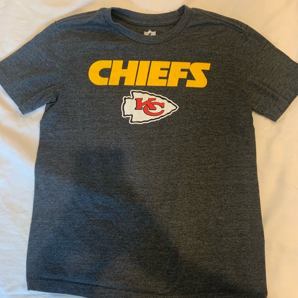Youth Kansas City Chiefs tshirt size YL 10-12
